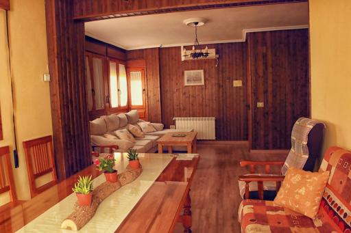 Apartamento Turistico Rio Jerte - Housity