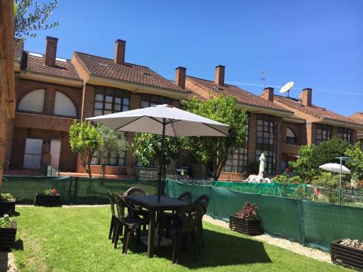 CHALET en Laredo cerca de la playa. - Housity