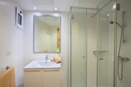 Grupotel Revoli - Housity