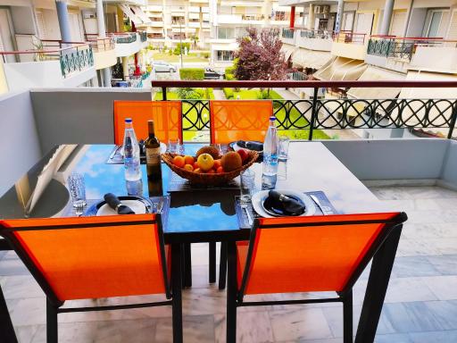 Golden Sky 3 Apartment - Housity