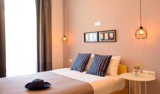 Central Studio - Housity
