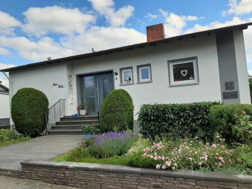 Ferienhaus Vulkaneifel Haus Pesch - Housity
