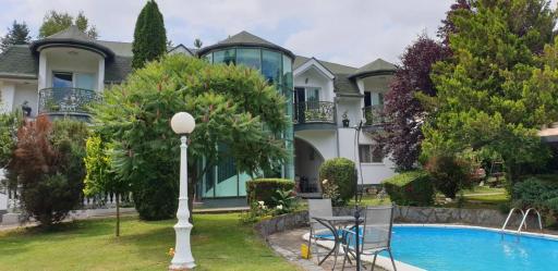 Veliki Raj Plus - Housity