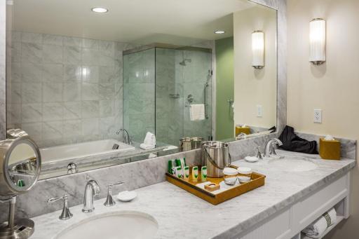 Santa Barbara Inn - Housity