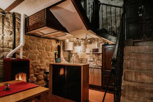 Durmiendo como Reyes en la Rioja - Housity