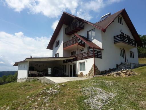 La Curtea Argeseana - Housity