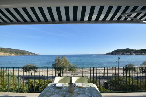 Appartamenti Montecristo - Fronte mare in posizione unica - Housity