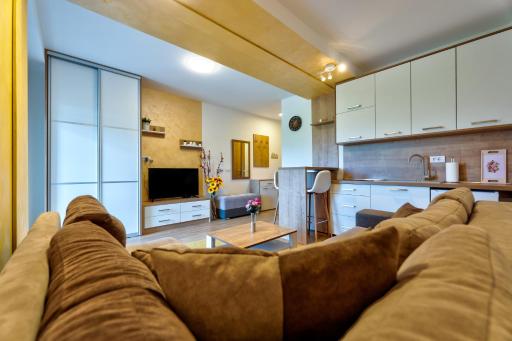 Avantura Studio - Housity