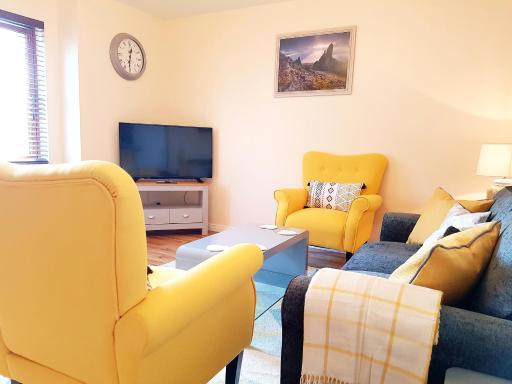 Inverness City 2 bedroom free parking - Housity
