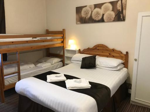 The Feathers Hotel - Housity