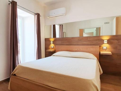 Casa Sofia- Fondi Vertice Rooms - Housity