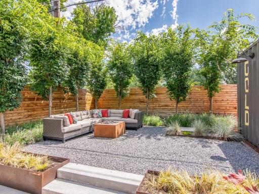 Exquisite Remodeled Sugarhouse Cottage with Hot Tub Foosball Fire Pit - Housity