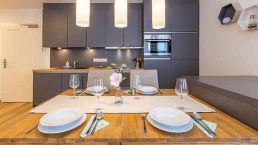 Alpine Appartement Top 3 by AA Holiday Homes - Housity