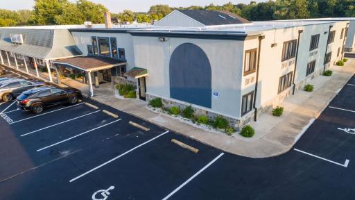 Cambridge Inn - Housity