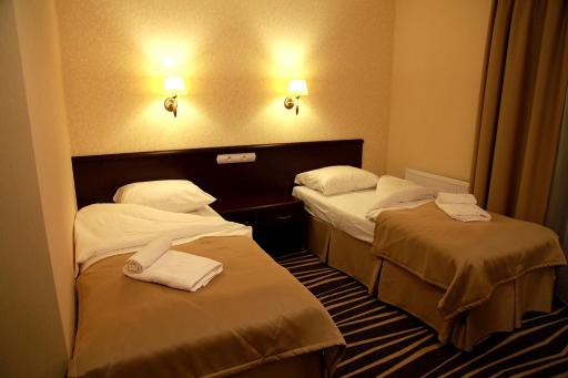Hotel Adria - Housity