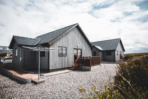 Moorpark Cottages - Housity