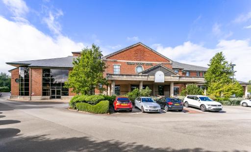 Cedar Court Bradford Hotel - Housity