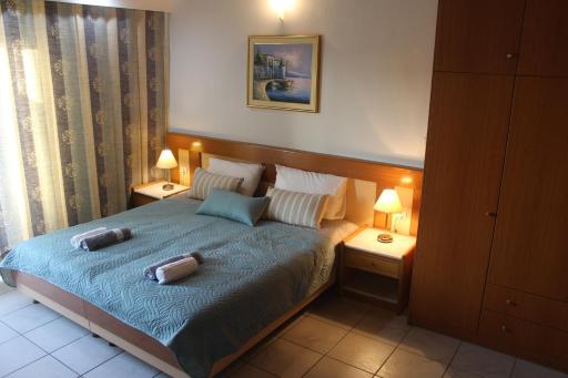 Le Chris Central Apartments - Housity