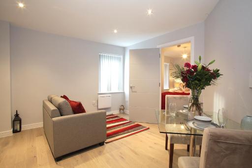 Long and Short Stay serviced Apartments - Housity