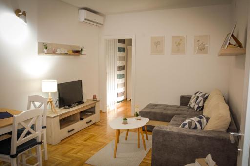 Apartman White House - Housity