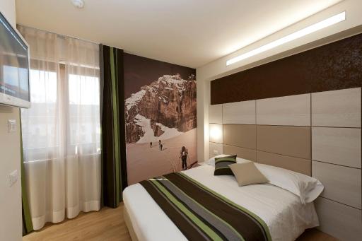 HB Aosta Hotel & Balcony SPA - Housity