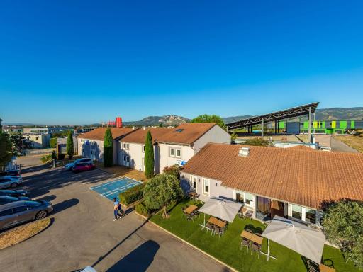 Noemys Valence Nord - hotel restaurant - Housity