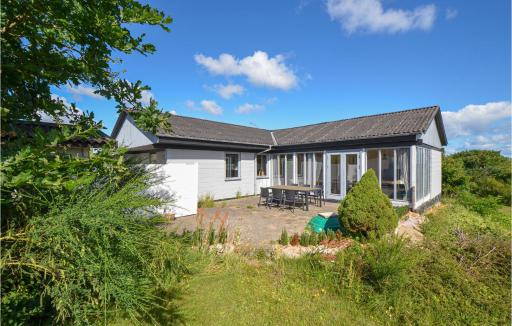 Beautiful Home In Allingåbro With Wifi - Housity