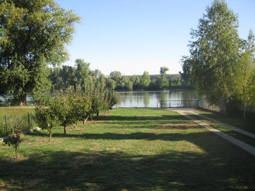 Holiday Home Danube Retreat - Housity