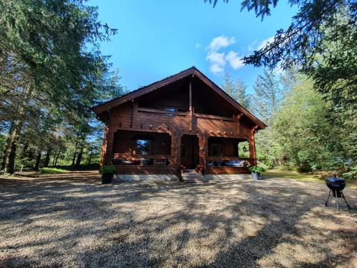 Forest Lodge Log Cabin - Ireland - Housity