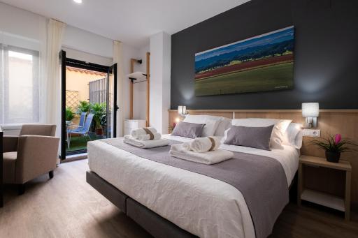 Luxor Torre del Clavero Apartments - Housity
