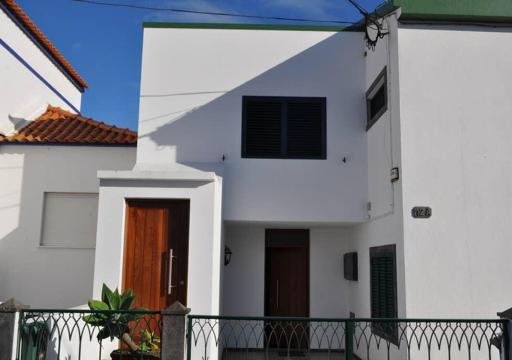 Captain's Terrace - Housity