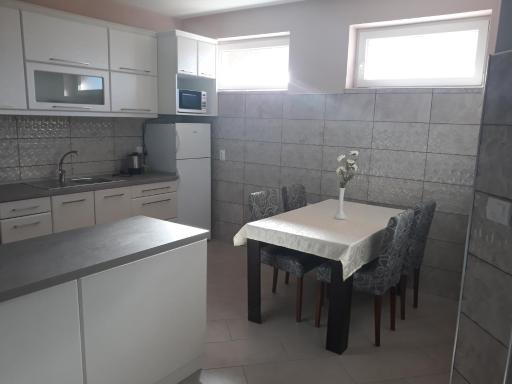 Andi Apartman - Housity