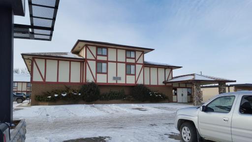 Guest Lodge Motel - Housity