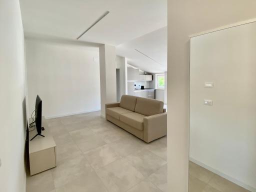 EM Apartments - Housity