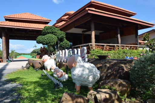Palmsuay Resort - Housity