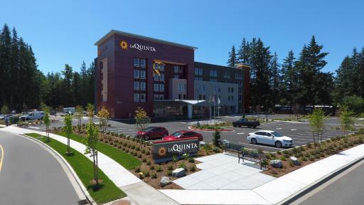 La Quinta Inn & Suites by Wyndham Marysville - Housity