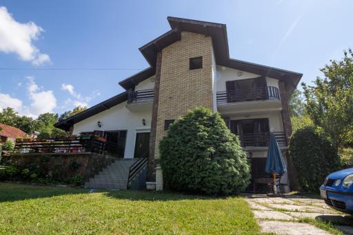 Salaksije Holiday House - Housity