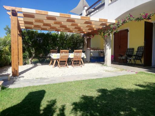 Charming House in Viddalba with Shared Pool - Housity