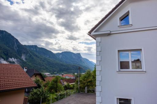 Villa Hillside Apartment - Housity