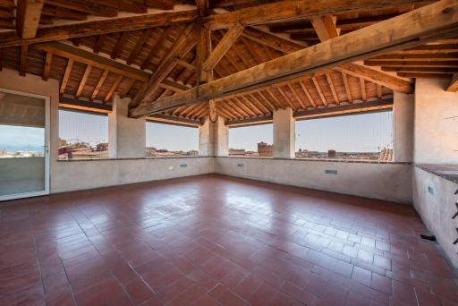 Nella Torre del Poschi Penthouse with Roof Terrace - Hizvo
