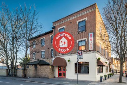 Mehfil Hotel - Housity