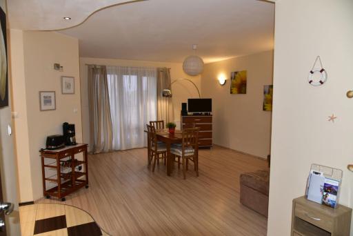 Apartament Słoneczny Brzeg - Housity