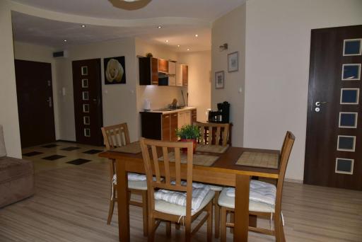 Apartament Słoneczny Brzeg - Housity