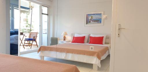 The White Apartment - Housity