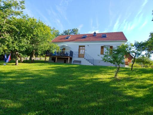 Ferienhaus zur Opernsängerin - Housity