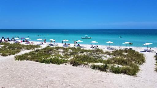 Bali Hai Beachfront Resort and Spa - Housity