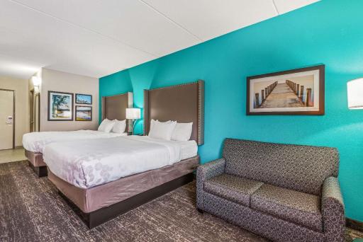 La Quinta by Wyndham Jamestown - Housity