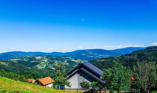 Vila mira i tišine - Housity