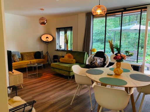 Gouden Hert: relaxen in comfort! #otterlo #hogeveluwe - Housity
