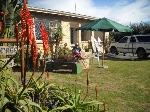 Anchorage Cottage & The Moorings - Housity